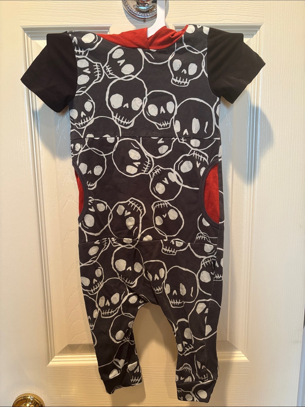 Rags to Raches Black Skull Print Hooded One-Piece with Red Accents